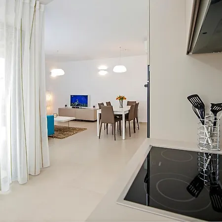 Sunset Luxury Apartman *